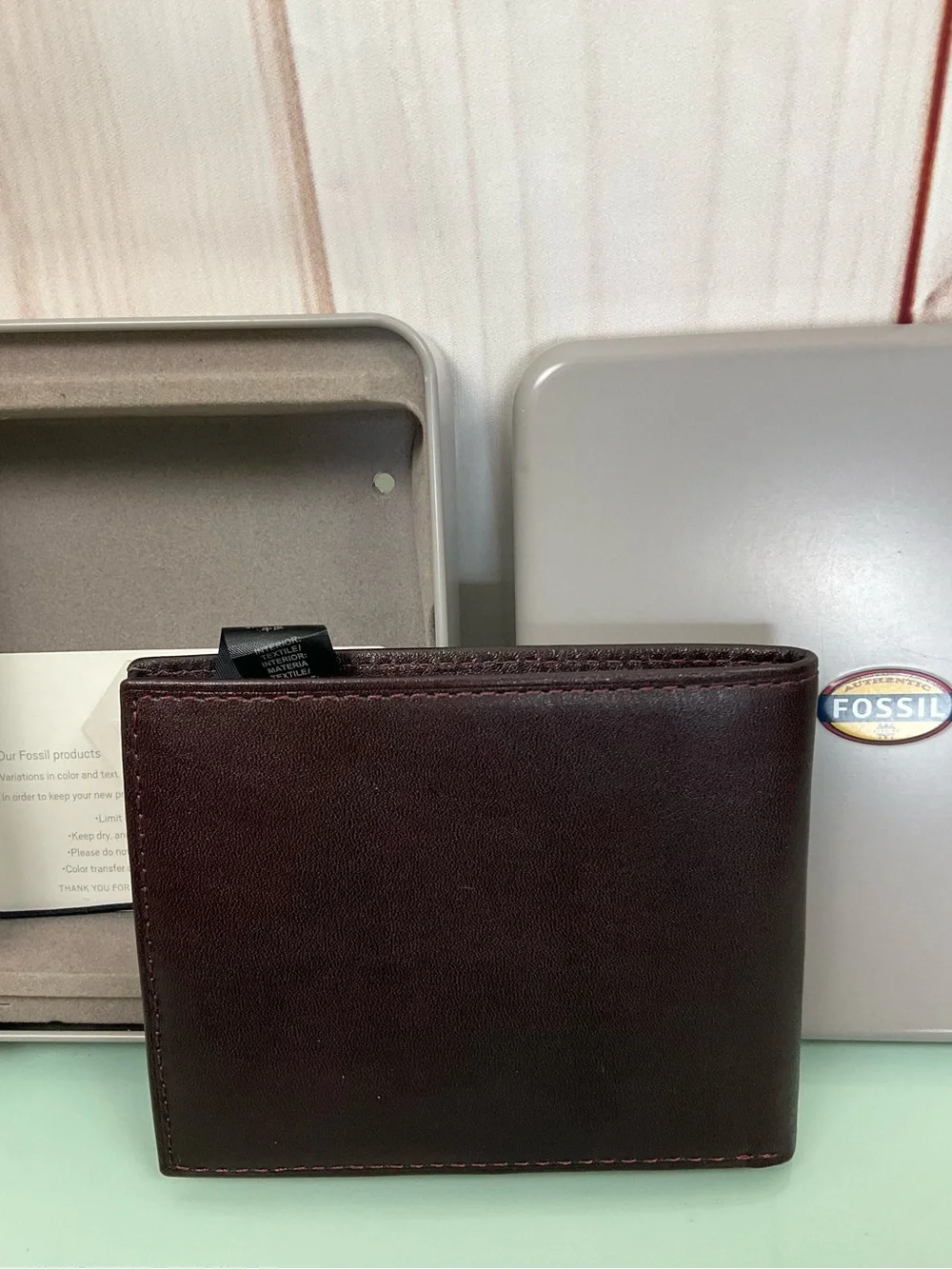 Fossil Men's Truman Bifold Wallet - Deep Brown Cordovan Leather w/ Tin